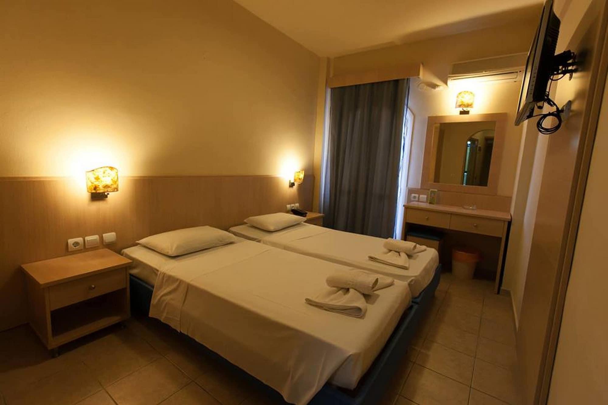 Pela Maria Hotel (Adults Only) Herszonisszosz Kültér fotó